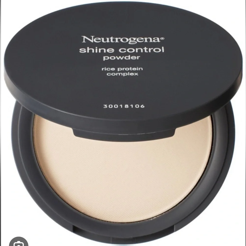 Neutrogena Shine Control Powder in Invisible 10